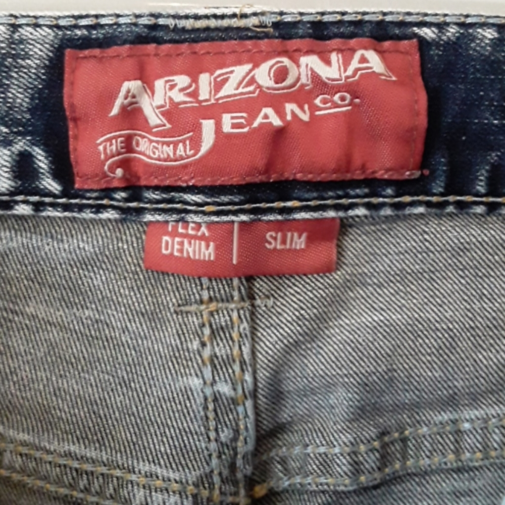 Blue jeans - Picture 2 of 3